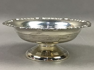 Lot 620 - A SILVER BOWL