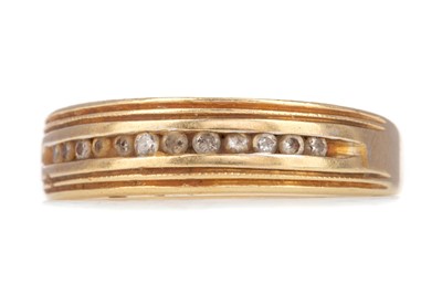 Lot 785 - DIAMOND BAND