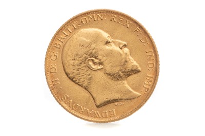 Lot 40 - AN  EDWARD VII GOLD HALF SOVEREIGN DATED 1908