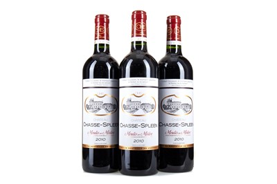 Lot 370 - 3 BOTTLES OF CHATEAU CHASSE-SPLEEN 2010 MOULIS EN MEDOC