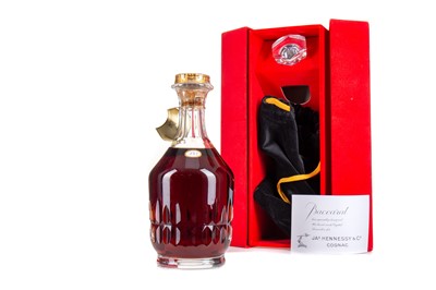 Lot 122 - HENNESSY XO COGNAC BACCARAT DECANTER