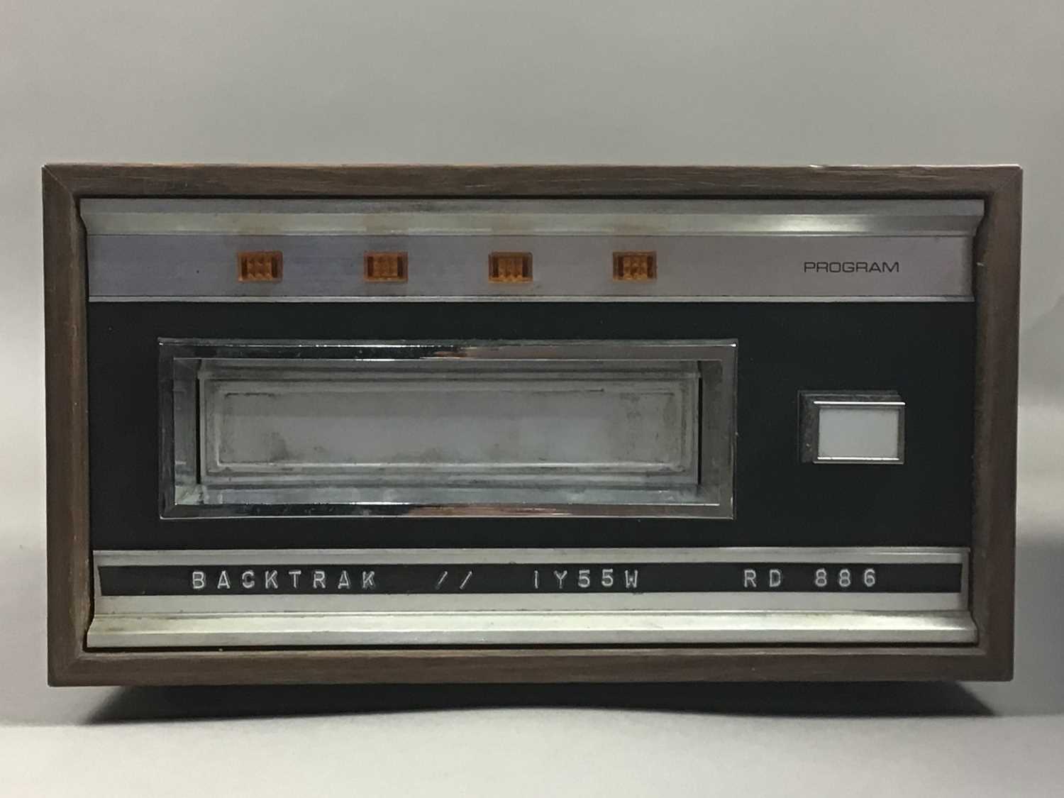 Lot 98 - A VINTAGE SENN-SOUND 8 TRACK CASSETTE PLAYER AND CASSETTES