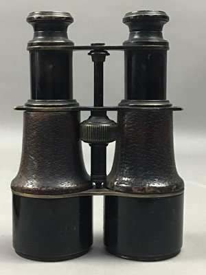 Lot 262 - A SET OF BINOCULARS, CAMERAS AND A PROJECTOR