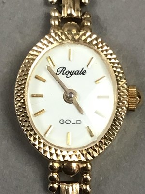 Lot 304 - A LADY'S ROYALE NINE CARAT GOLD BRACELET WATCH