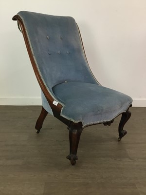 Lot 198 - A VICTORIAN MAHOGANY SCROLL BACK NURSING CHAIR