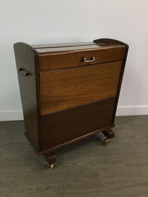 Lot 250 - A MID CENTURY DRINKS TROLLEY