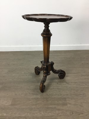 Lot 251 - A WALNUT WINE TABLE