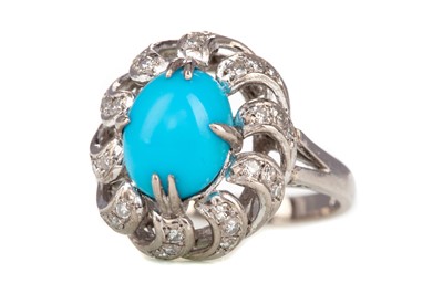 Lot 415 - A TURQUOISE AND DIAMOND RING