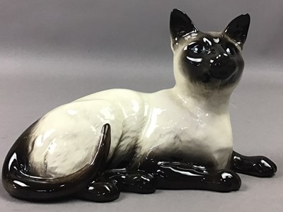 Lot 475 - A BESWICK MODEL OF A CAT AND OTHER MODELS