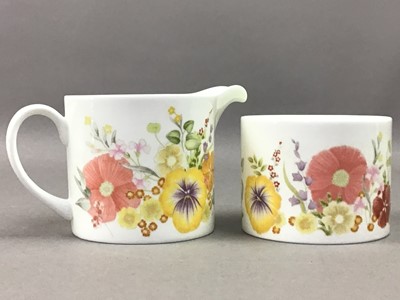 Lot 476 - A WEDGWOOD 'SUMMER BOUQUET' PART TEA SERVICE