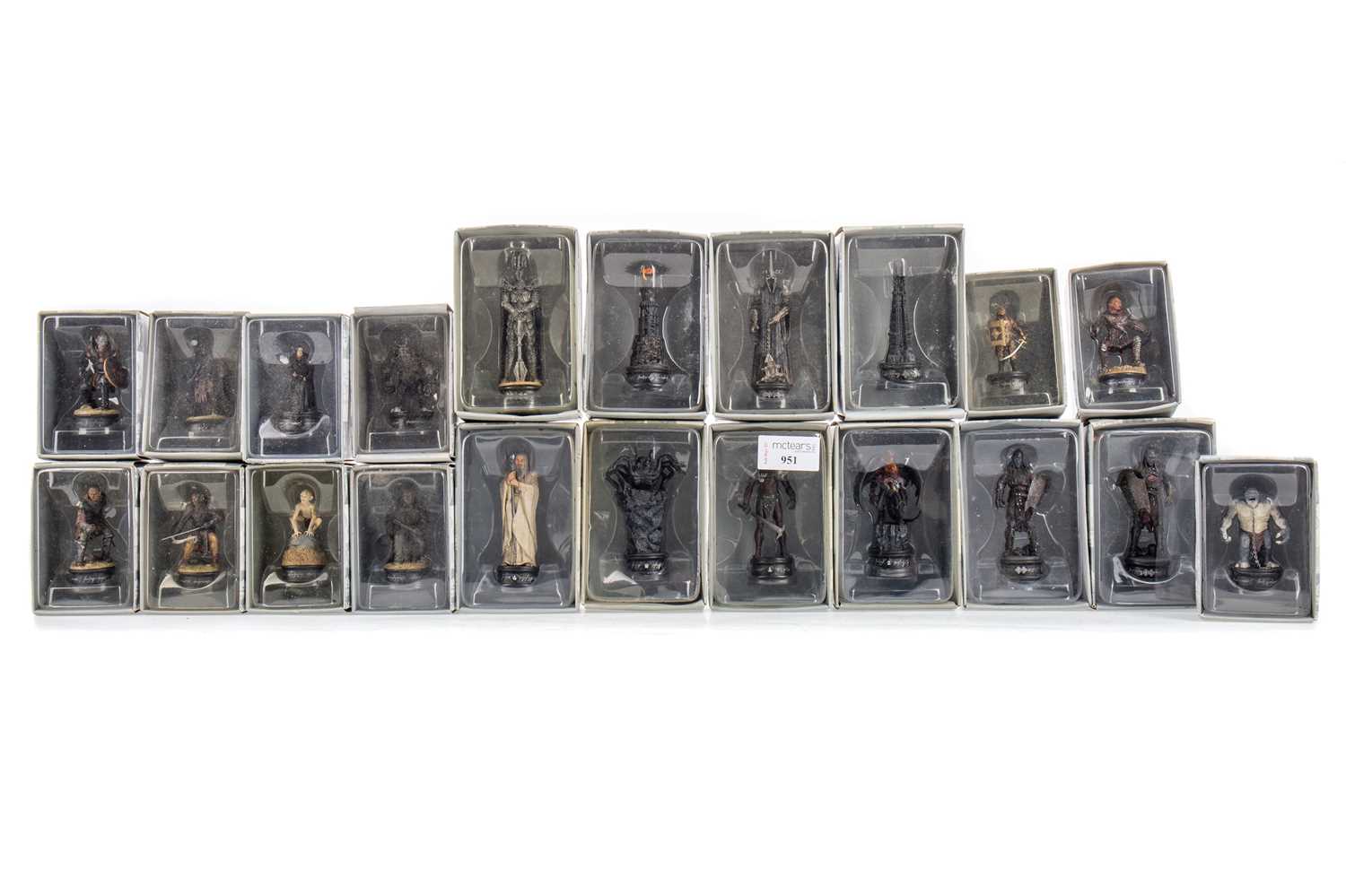 Lot 951 - EAGLEMOSS LORD OF THE RINGS LEAD CHESS SET