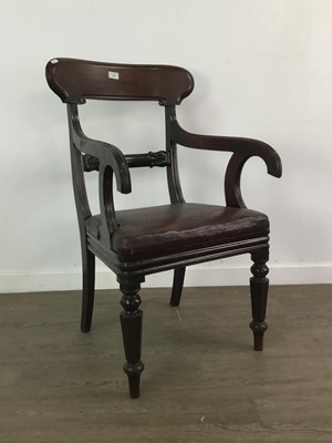 Lot 583 - A MAHOGANY CARVER CHAIR