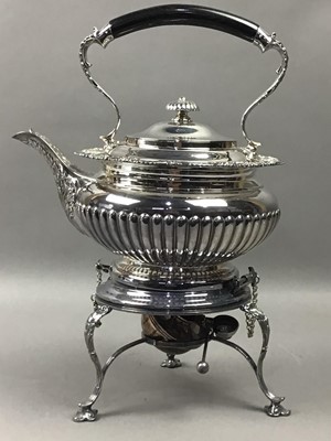 Lot 523 - A SILVER PLATED CAKE STAND AND OTHER SILVER PLATED WARE