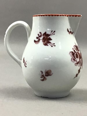 Lot 539 - A WORCESTER MILK JUG