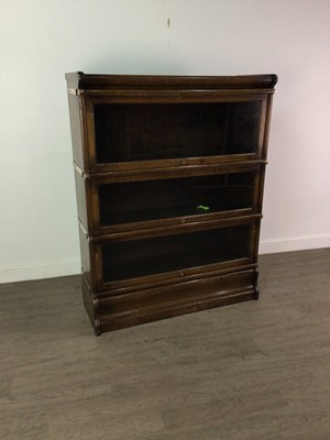 Lot 572 - AN OAK STACKING BOOKCASE BY GLOBE WERNICKE