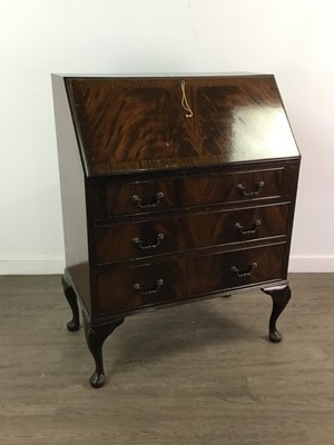 Lot 556 - A MAHOGANY BUREAU