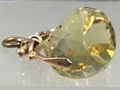 Lot 1 - A NINE CARAT GOLD AND CITRINE SWIVEL FOB, A VICTORIAN GOLD MOUNTED PHOTO PENDANT AND LOCKET