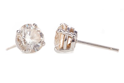 Lot 471 - A PAIR OF DIAMOND STUD EARRINGS BY ERIC SMITH OF GLASGOW