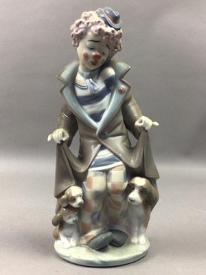 Lot 636 - A LLADRO FIGURE OF A CLOWN AND TWO OTHERS