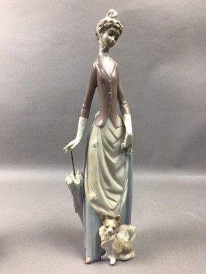 Lot 612 - A LLADRO FIGURE OF A FEMALE WITH PARASOL AND OTHERS