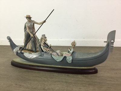 Lot 818 - IN THE GONDOLA, A LARGE LLADRO FIGURE GROUP