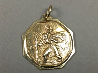 Lot 15 - A NINE CARAT GOLD ST. CHRISTOPHER PENDANT