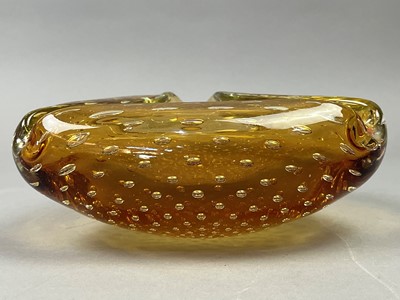 Lot 255A - A COLOURED GLASS BOWL AND OTHER GLASS WARE