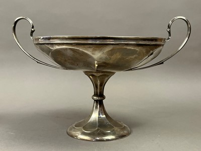 Lot 750 - A SILVER STEMMED COMPORT