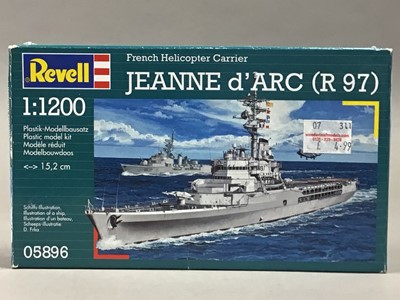 Lot 31 - A COLLECTION OF MODEL KITS