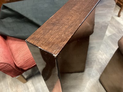 Lot 333 - KESTERPORT, ‘FIFTH AVENUE’ AMERICAN WALNUT DINING SUITE