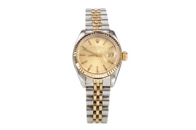 Lot 838 - A LADY'S ROLEX OYSTER PERPETUAL DATEJUST STAINLESS STEEL AUTOMATIC WRIST WATCH