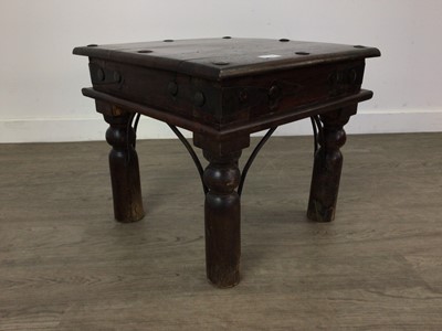 Lot 127 - A HARDWOOD SIDE TABLE