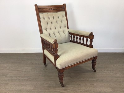 Lot 89 - AN EDWARDIAN WALNUT ARMCHAIR