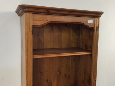Lot 92 - A PINE OPEN BOOKCASE