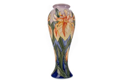 Lot 832 - A MOORCROFT WINDRUSH PATTERN VASE