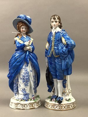 Lot 81 - A PAIR OF PORCELAIN FIGURES
