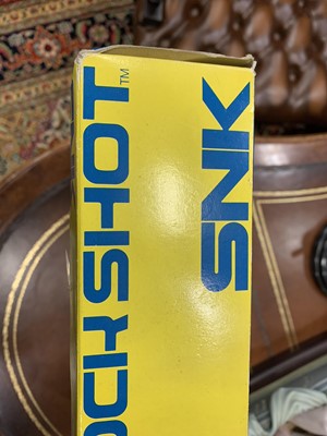 Lot 1016 - AN SNK NEO CIBER UNIT RAY SMASHER CLOCKSHOT NEO CIBER GUN SET