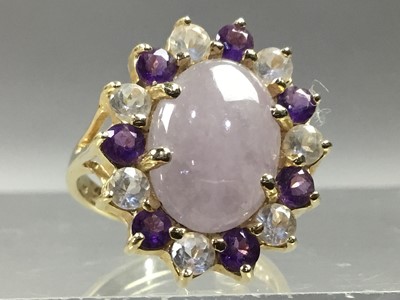 Lot 166 - A LAVENDER JADE RING