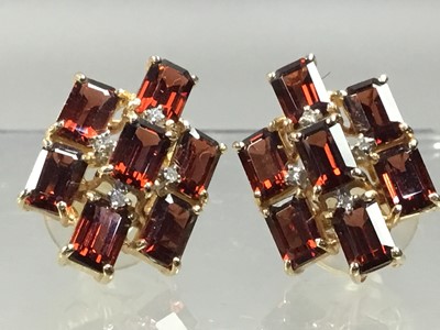 Lot 168 - TWO PAIRS OF GARNET EARRINGS, PAIR OF CAMEO EARRINGS, A RING AND A NECKLACE