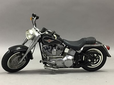 Lot 180 - A LOT OF MODEL VEHICLES INCLUDING A LIMITED EDITION CORGI CAR