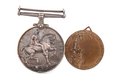 Lot 92 - A WWI WAR MEDAL AND ITALIAN LIBYA MEDAL
