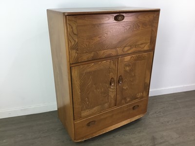 Lot 250 - AN ERCOL DRINKS CABINET