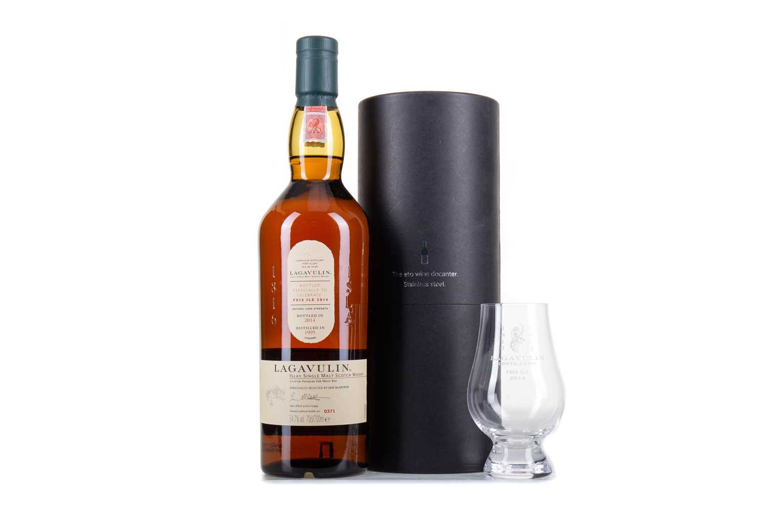 Lot 75 - LAGAVULIN FEIS ILE 2014 WITH BRANDED GLENCAIRN GLASS