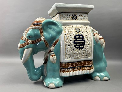 Lot 370 - MODERN CHINESE CERAMIC VERANDAH SEAT