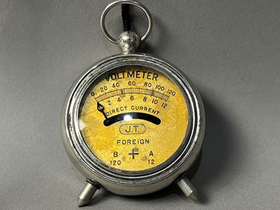 Lot 395 - A GROUP OF SCIENTIFIC INSTRUMENTS