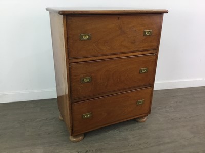 Lot 841 - A MAHOGANY CAMPAIGN STYLE CHEST OF DRAWERS