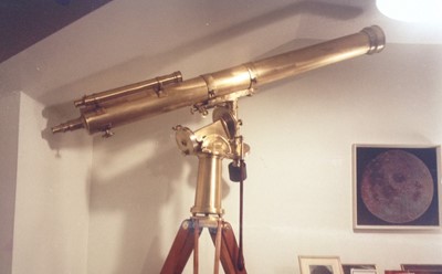 Lot 653 - A LATE 19TH CENTURY REFRACTING ASTRONOMICAL TELESCOPE BY NEGRETTI & ZAMBRA
