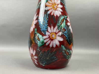 Lot 431 - AN ANITA HARRIS STUDIO VASE