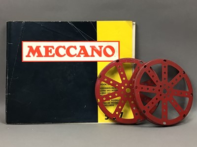 Lot 1047 - A LOT OF MECCANO