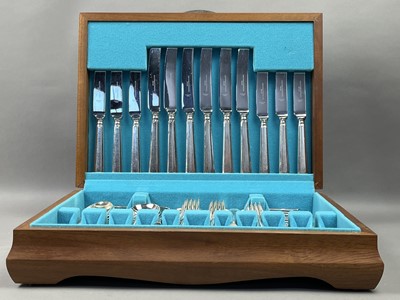 Lot 617 - A CANTEEN OF PLATED CUTLERY